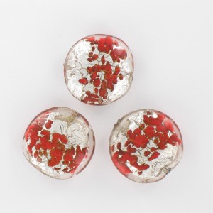 Perle aplatie avec feuille d'argent, cristal rouge 20 mm