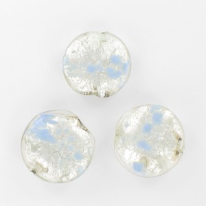 Perle aplatie avec feuille d'argent, cristal bleu 20 mm
